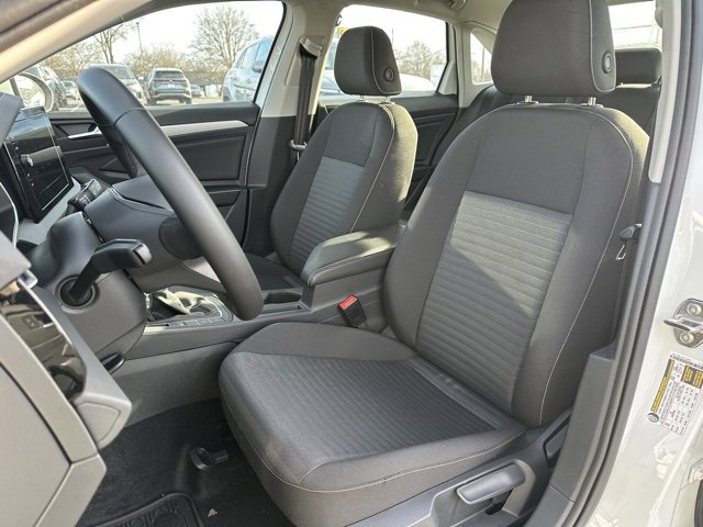 Certified 2025 Volkswagen Jetta S image 13