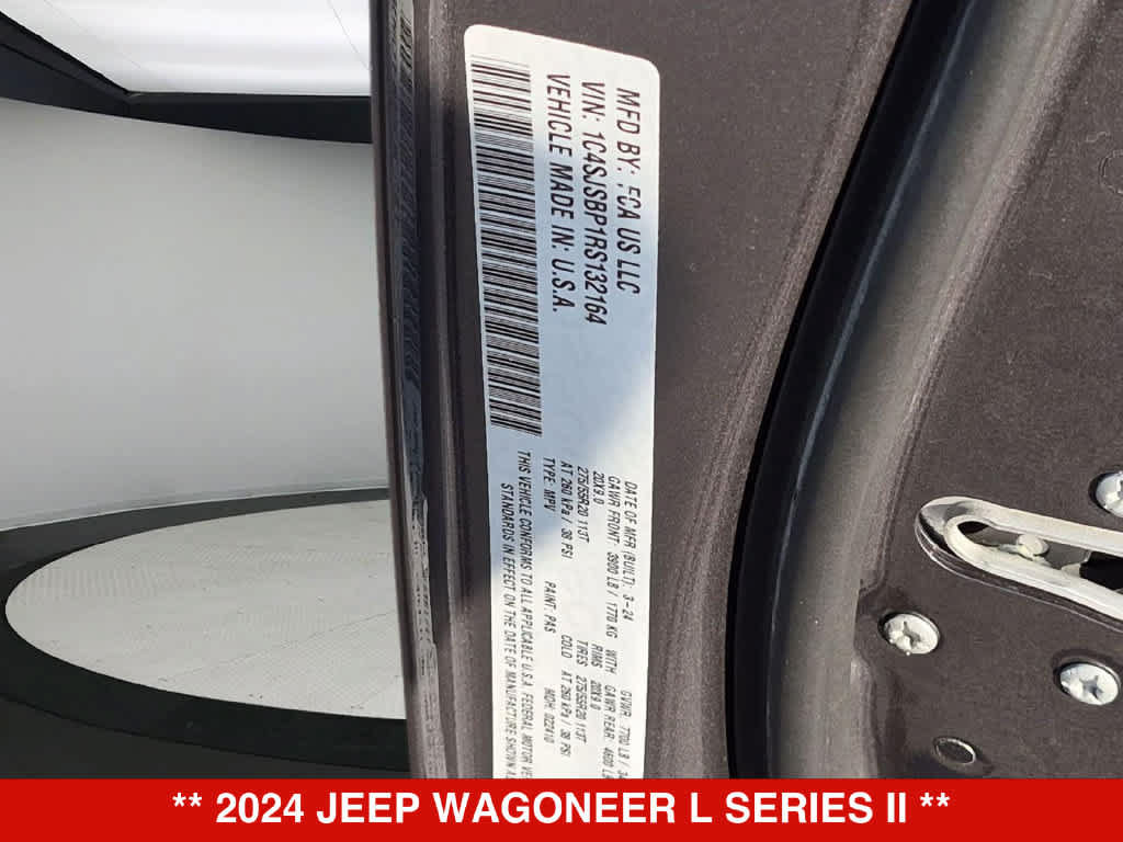 Used 2024 Jeep Wagoneer L Series II AWD/4WD image 36