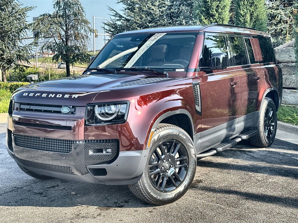 Used 2025 Land Rover Defender 130 S image 1