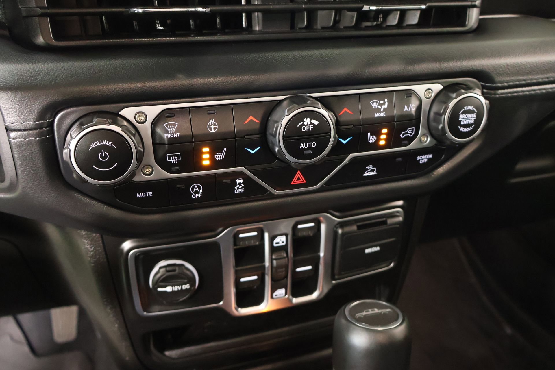 New 2025 Jeep Gladiator Sport AWD/4WD image 7