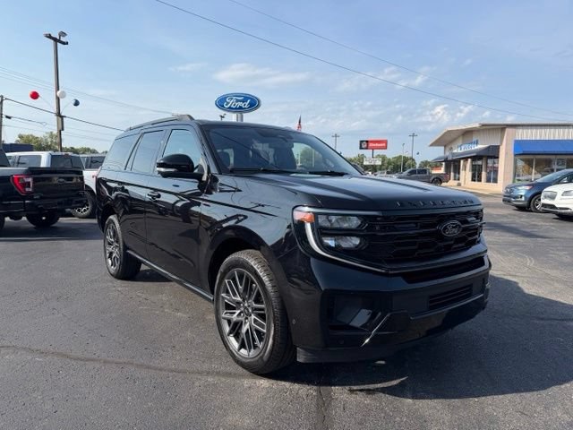 Used 2025 Ford Expedition Platinum w/ Stealth Performance Package AWD/4WD image 6