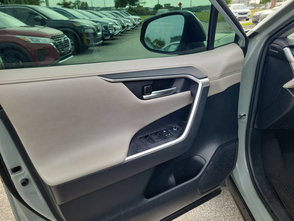 Used 2019 Toyota RAV4 Adventure w/ Cold Weather Package AWD/4WD image 17