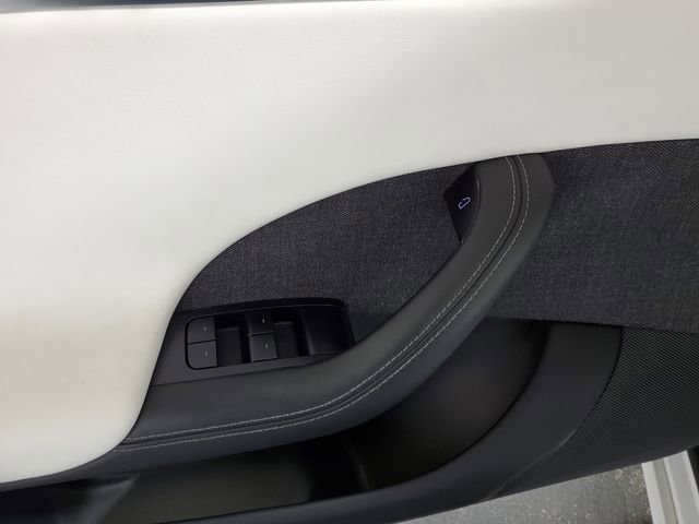 Used 2021 Tesla Model S Plaid image 22