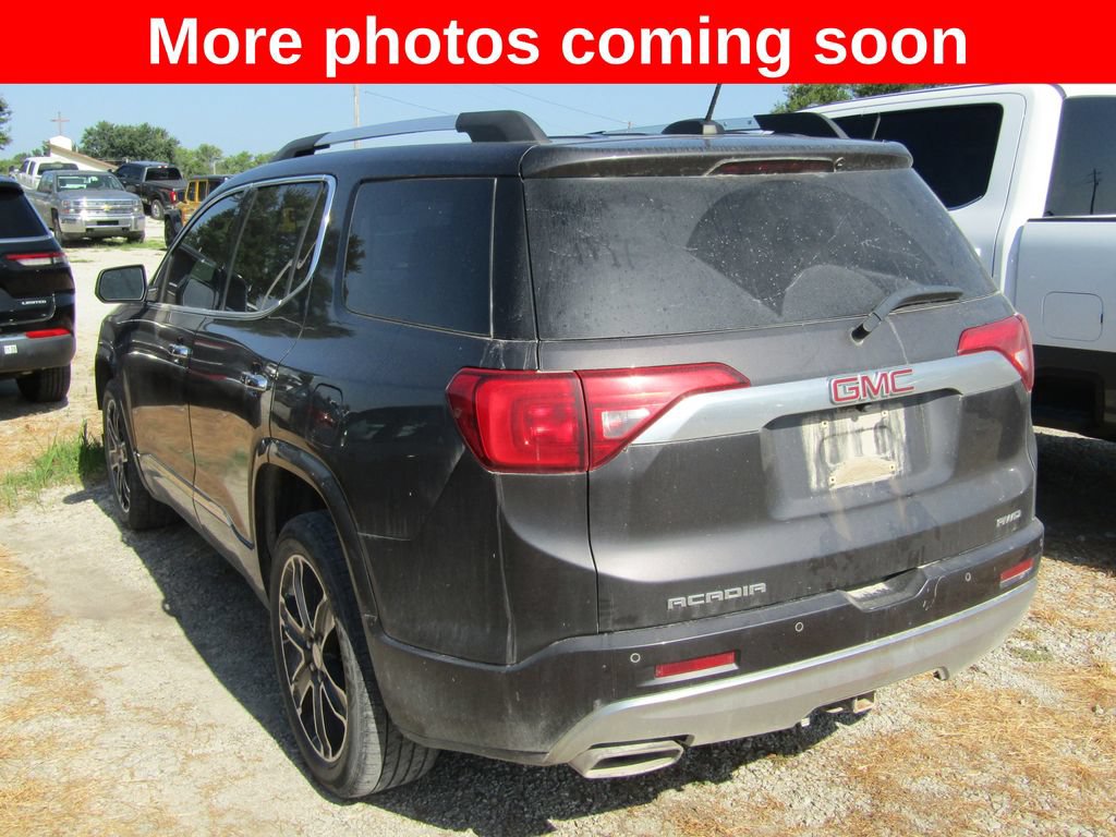 Used 2017 GMC Acadia Denali w/ Technology Package AWD/4WD image 3