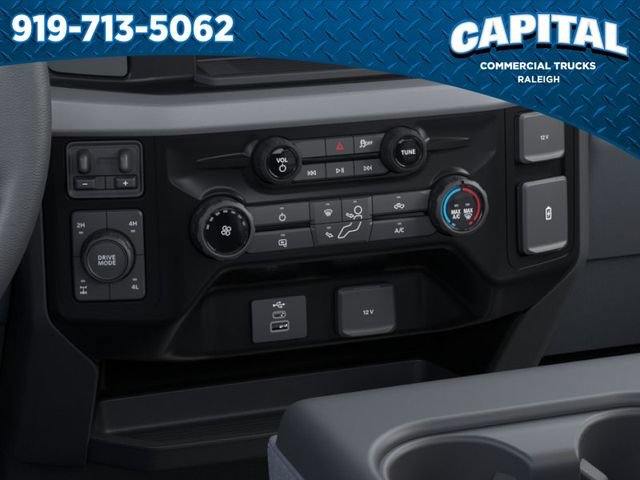 New 2026 Ford F250 XL w/ XL Chrome Package AWD/4WD image 15