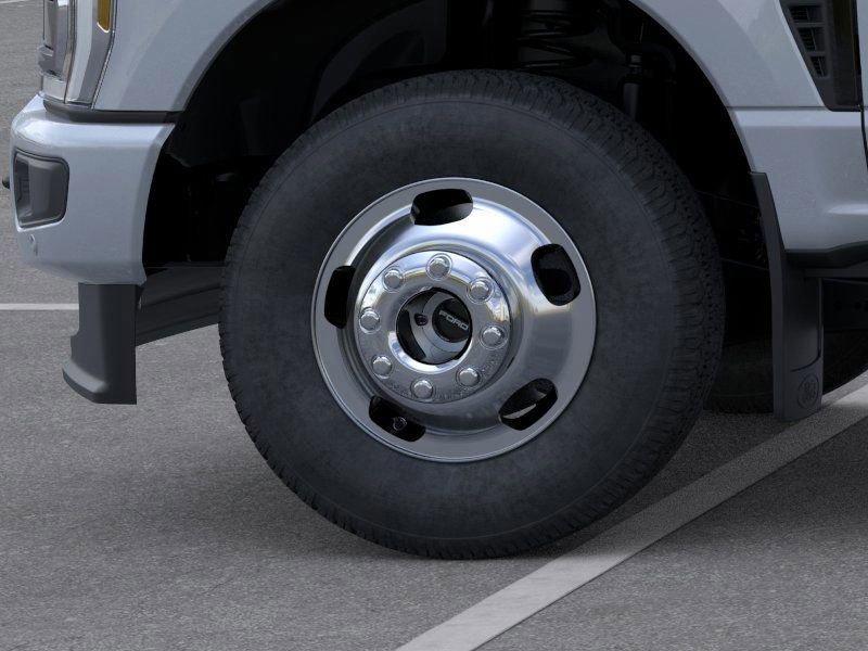 New 2025 Ford F350 XL image 19