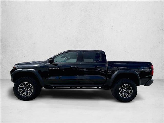 Used 2026 Chevrolet Colorado ZR2 w/ Technology Package AWD/4WD image 6