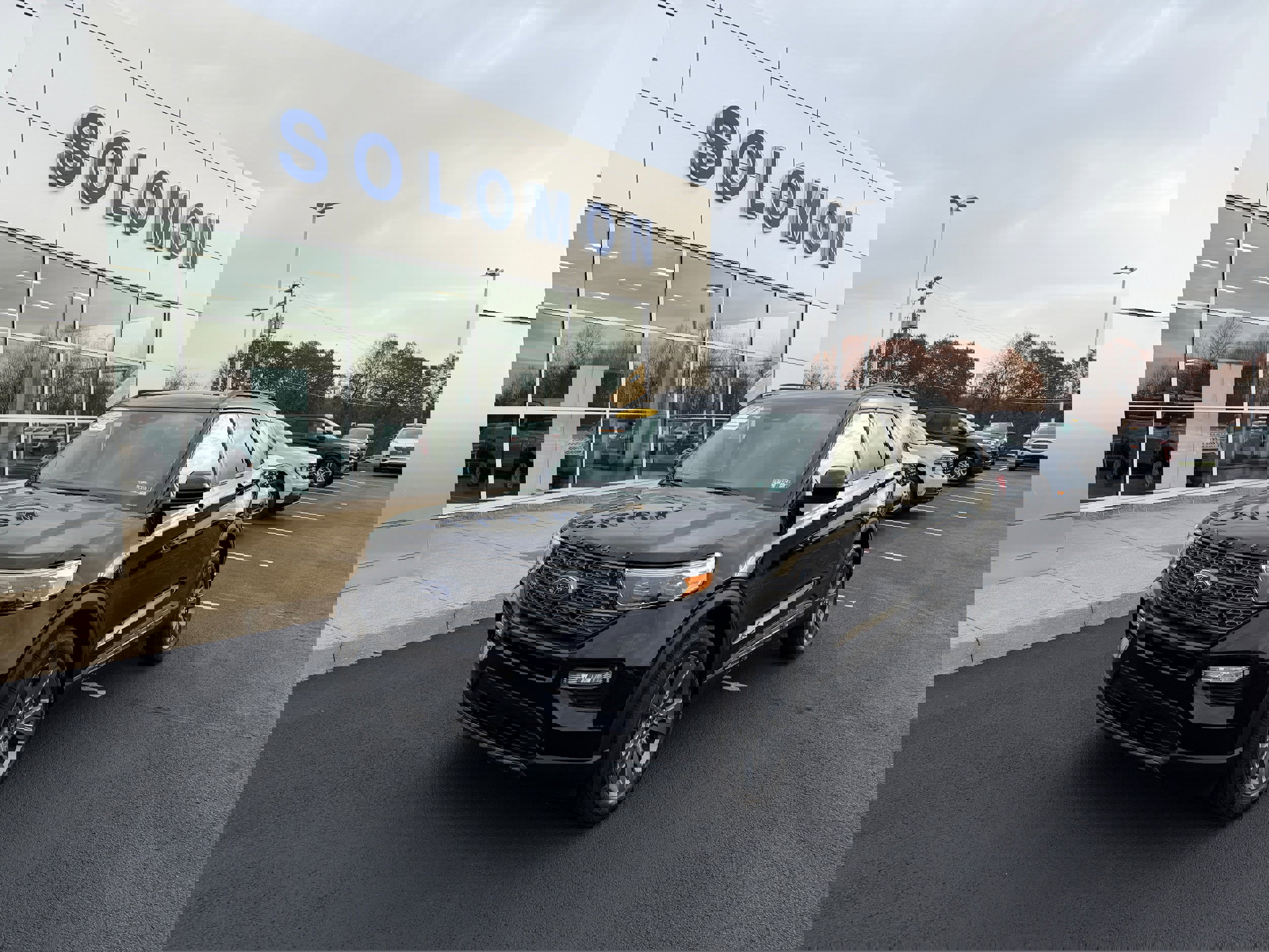 Certified 2023 Ford Explorer XLT w/ Equipment Group 202A image 2