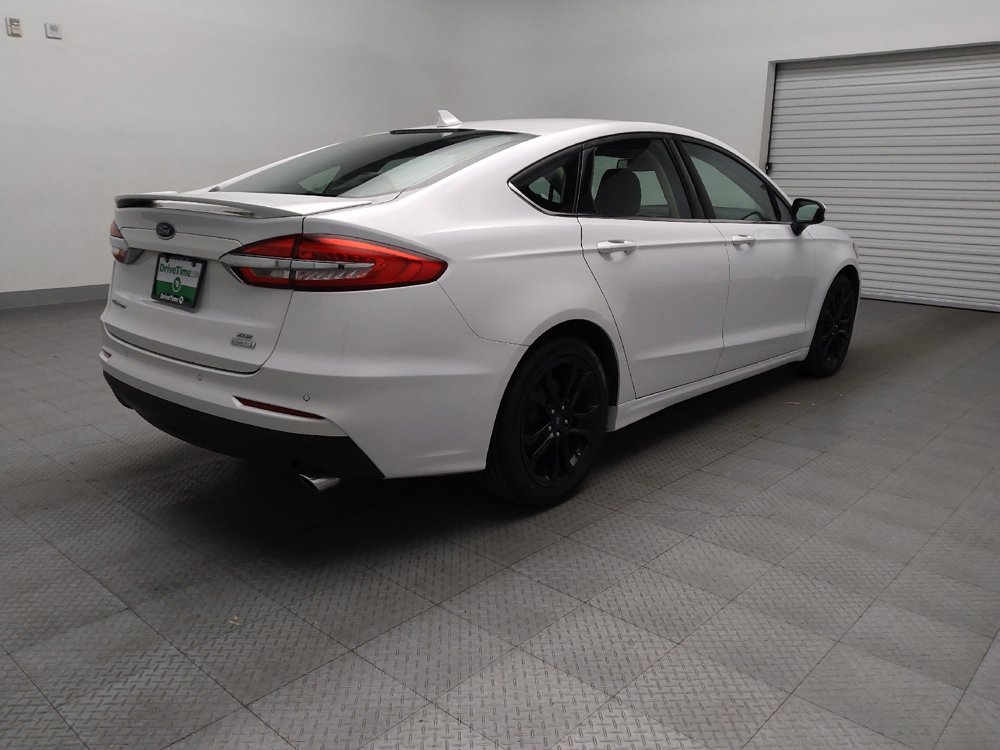 Used 2020 Ford Fusion SE w/ Equipment Group 151A FWD image 9