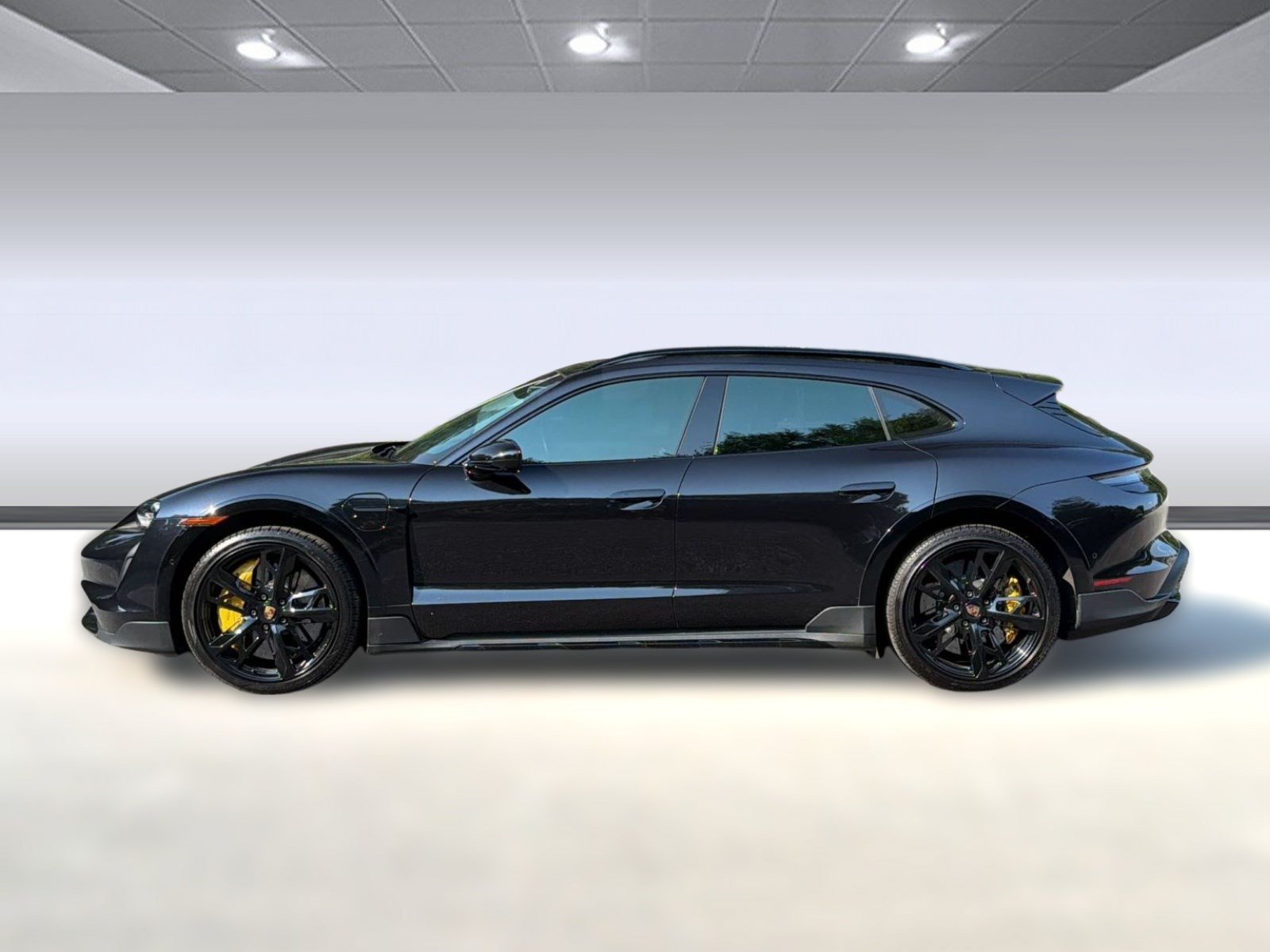 Used 2022 Porsche Taycan Turbo AWD/4WD image 2