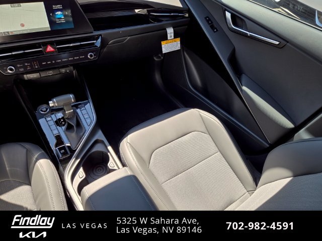 New 2026 Kia Niro EX FWD image 16
