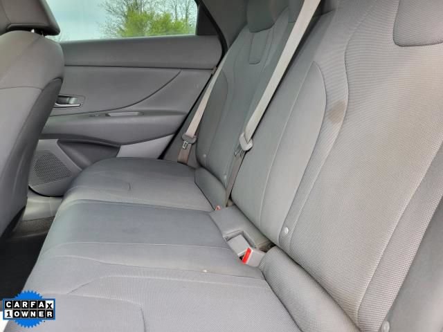 Used 2024 Hyundai Elantra SE FWD image 8