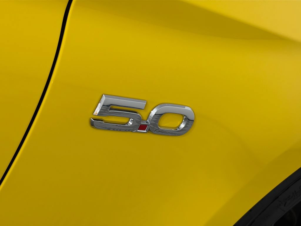 Used 2015 Ford Mustang GT Premium w/ Equipment Group 401A RWD image 30