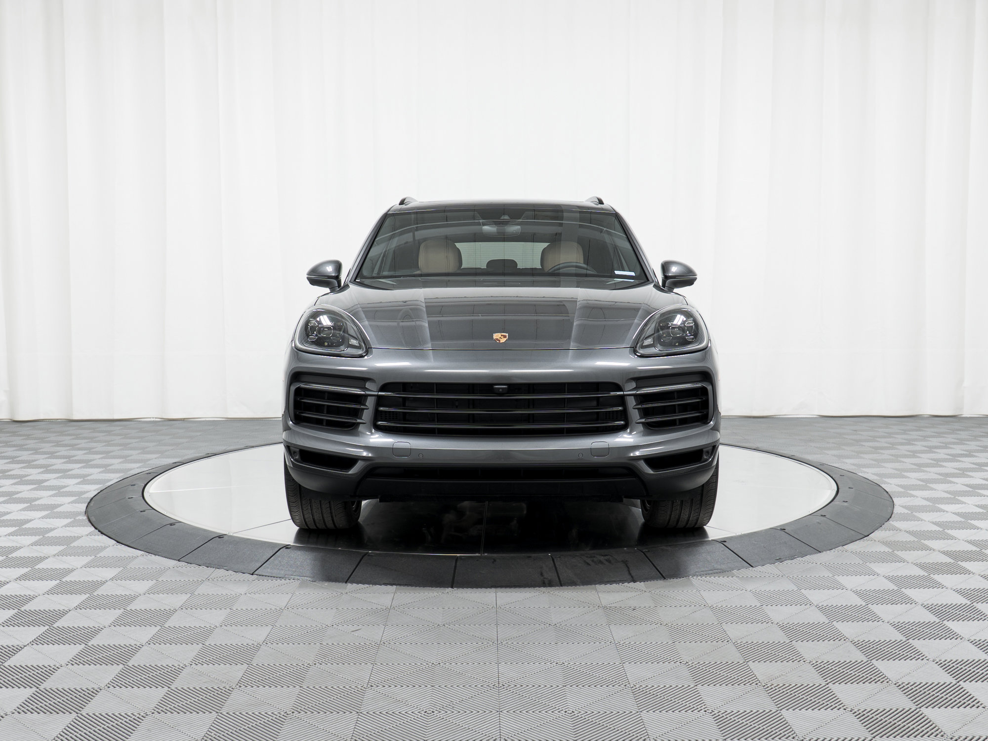 Certified 2023 Porsche Cayenne image 10