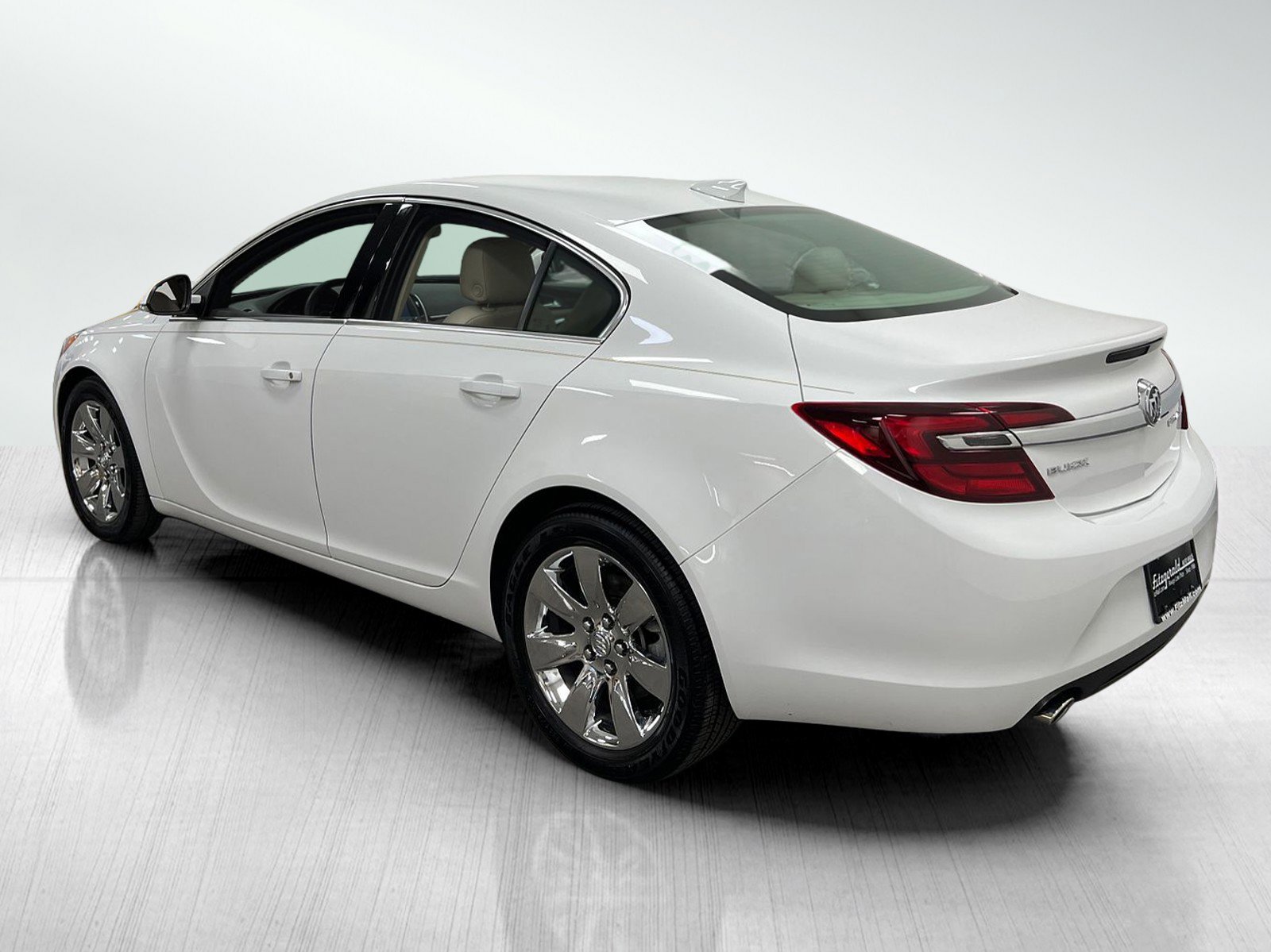 Used 2016 Buick Regal image 8