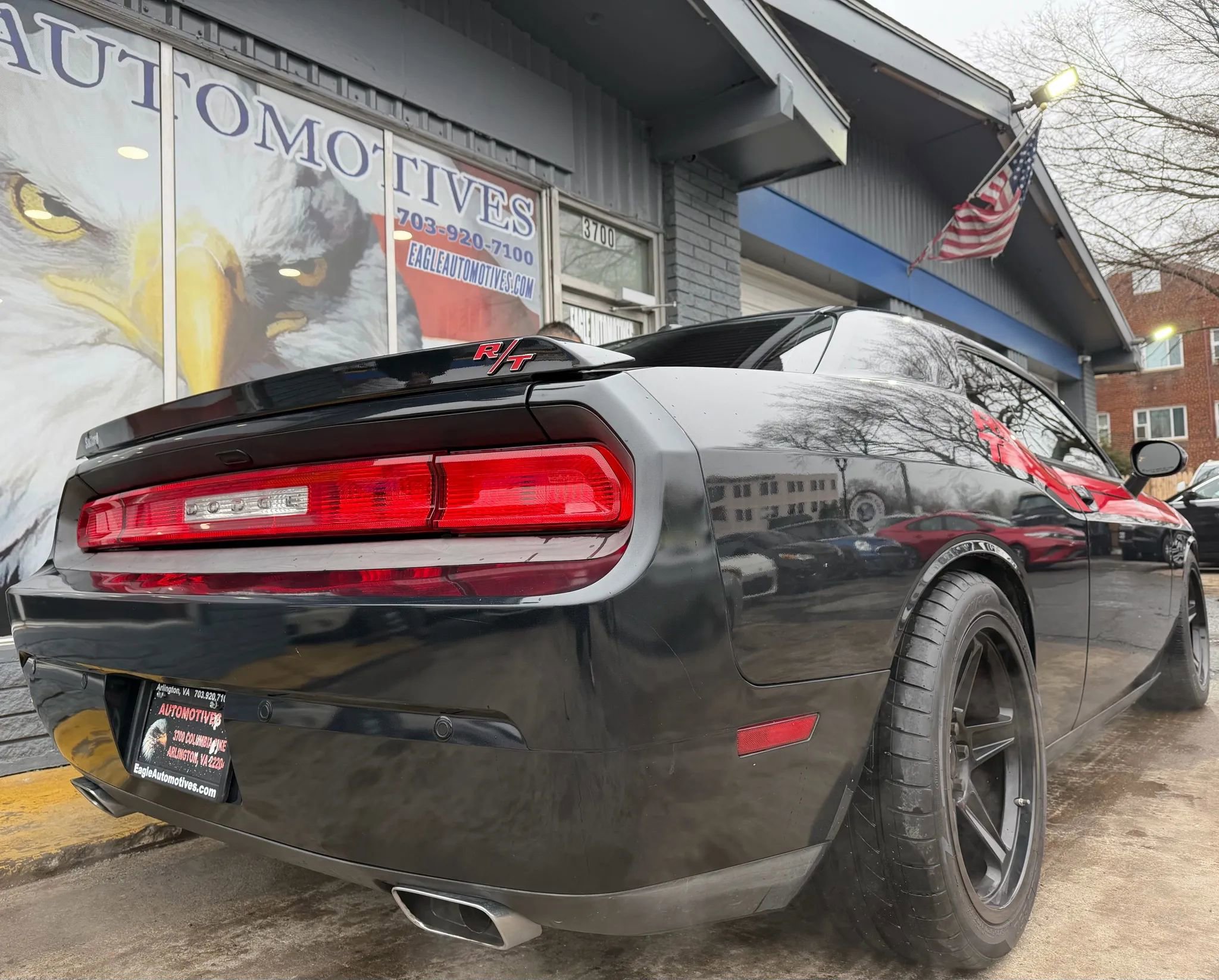 Used 2013 Dodge Challenger R/T image 3