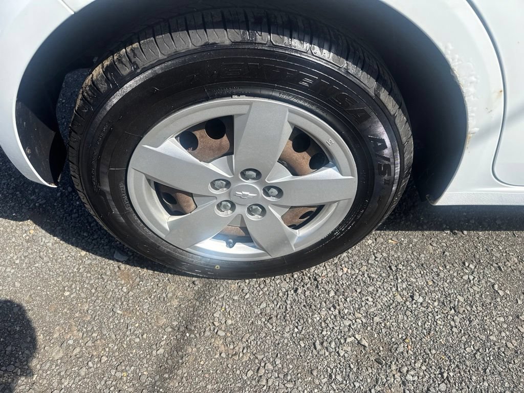 Used 2014 Chevrolet Sonic LS FWD image 20