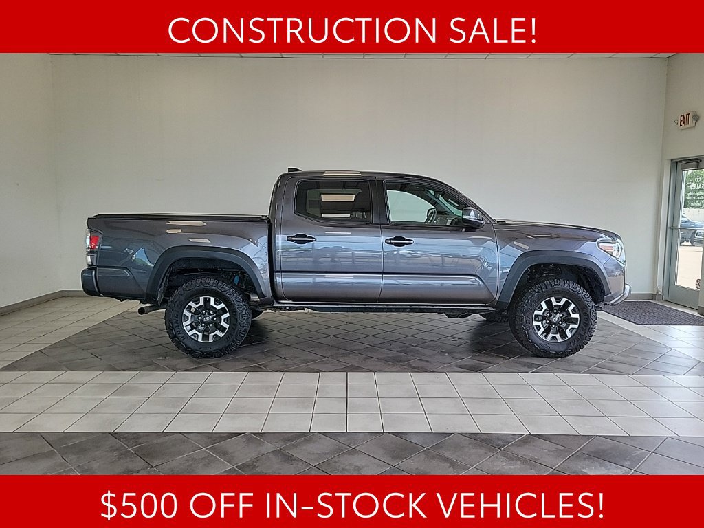 Used 2021 Toyota Tacoma TRD Off-Road w/ Technology Package AWD/4WD image 4