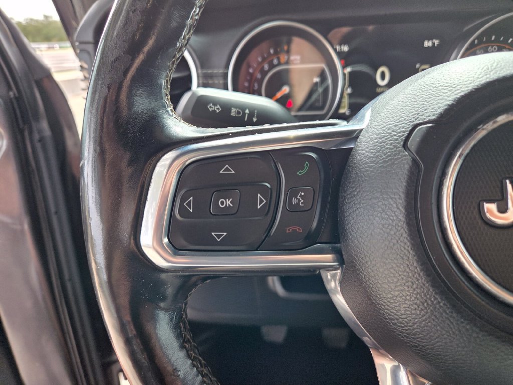 Used 2020 Jeep Wrangler Unlimited Sahara AWD/4WD image 29