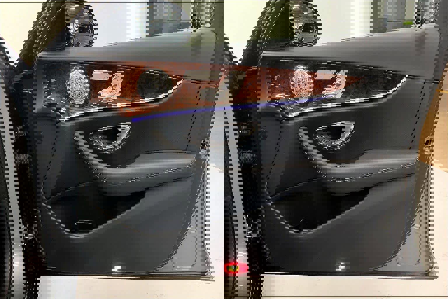 Used 2020 Mercedes-Benz E 350 Sedan image 9