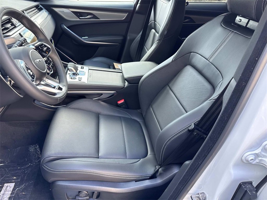 New 2026 Jaguar F-PACE R-Dynamic S image 19