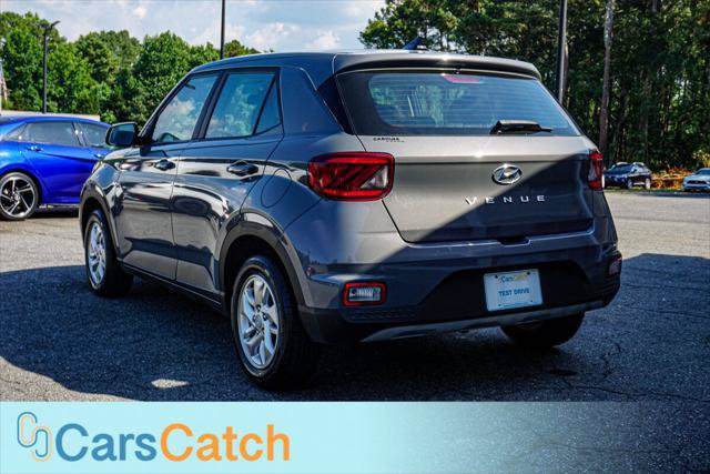 Used 2021 Hyundai Venue SE FWD image 13