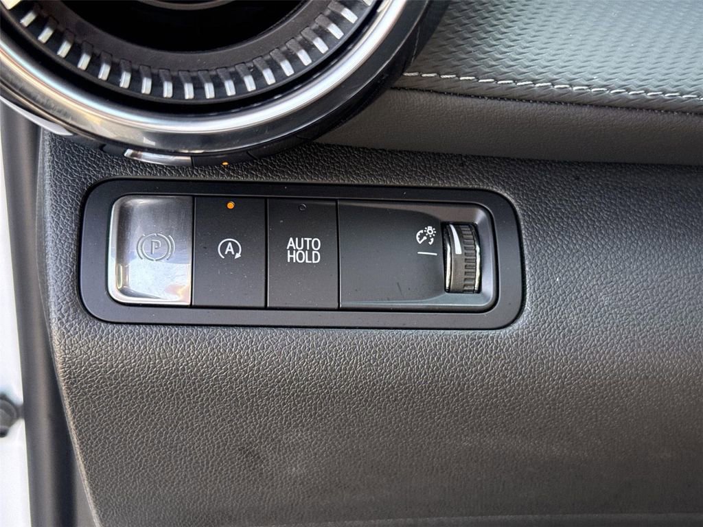 Used 2025 Chevrolet Equinox LT image 16