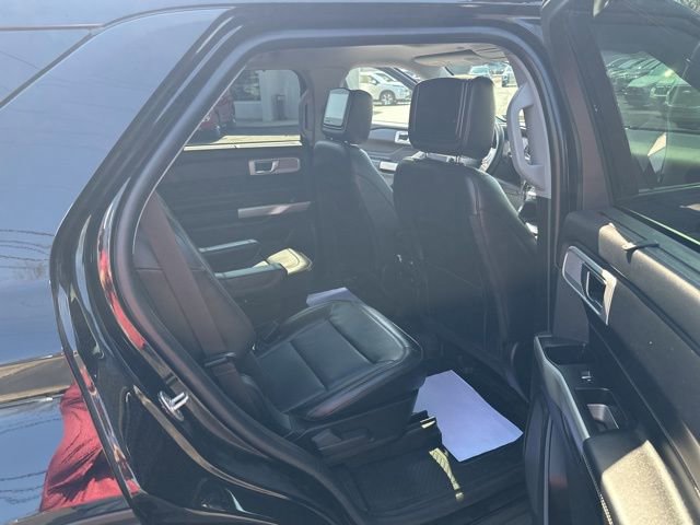 Used 2021 Ford Explorer Limited w/ Equipment Group 301A AWD/4WD image 23