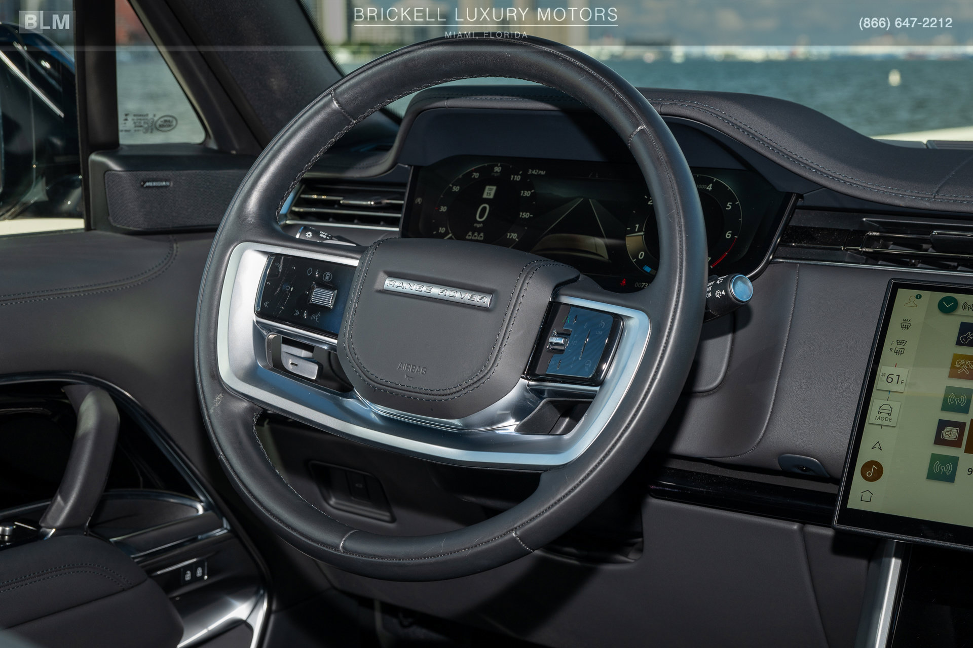 Used 2024 Land Rover Range Rover SE AWD/4WD image 30