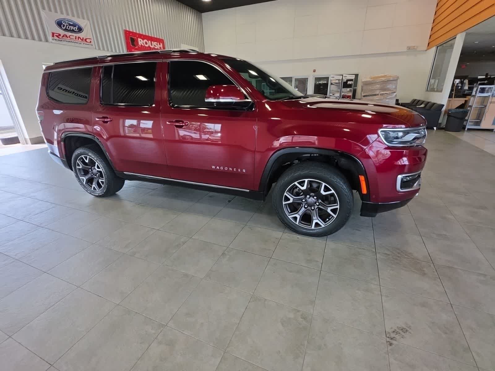 Used 2022 Jeep Wagoneer Series III w/ Premium Group I AWD/4WD image 7