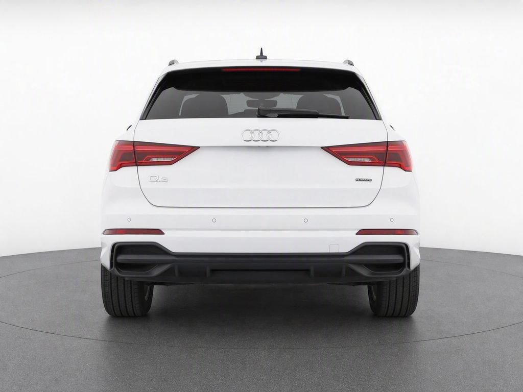 Used 2023 Audi Q3 2.0T Premium Plus w/ Premium Plus Package AWD/4WD image 6