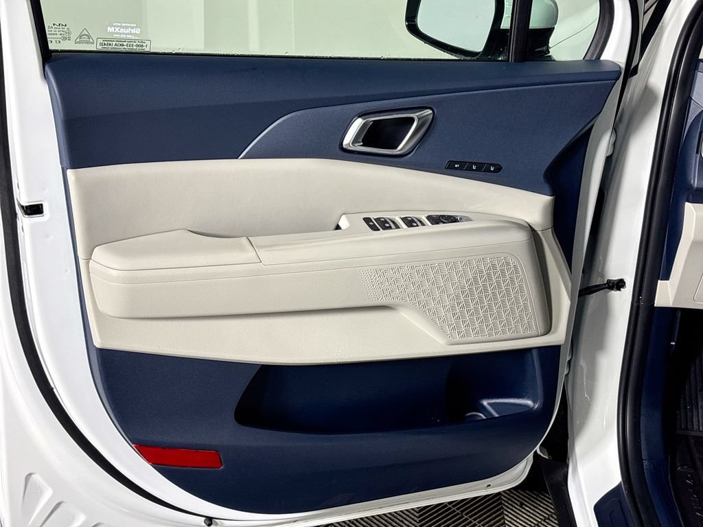 New 2026 Kia Carnival EX FWD image 10
