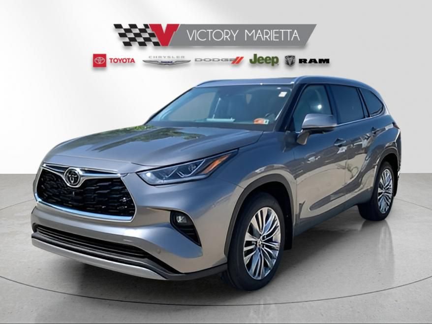 New 2025 Toyota Highlander Platinum AWD/4WD image 1