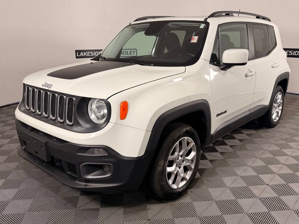 Used 2015 Jeep Renegade Latitude AWD/4WD image 2