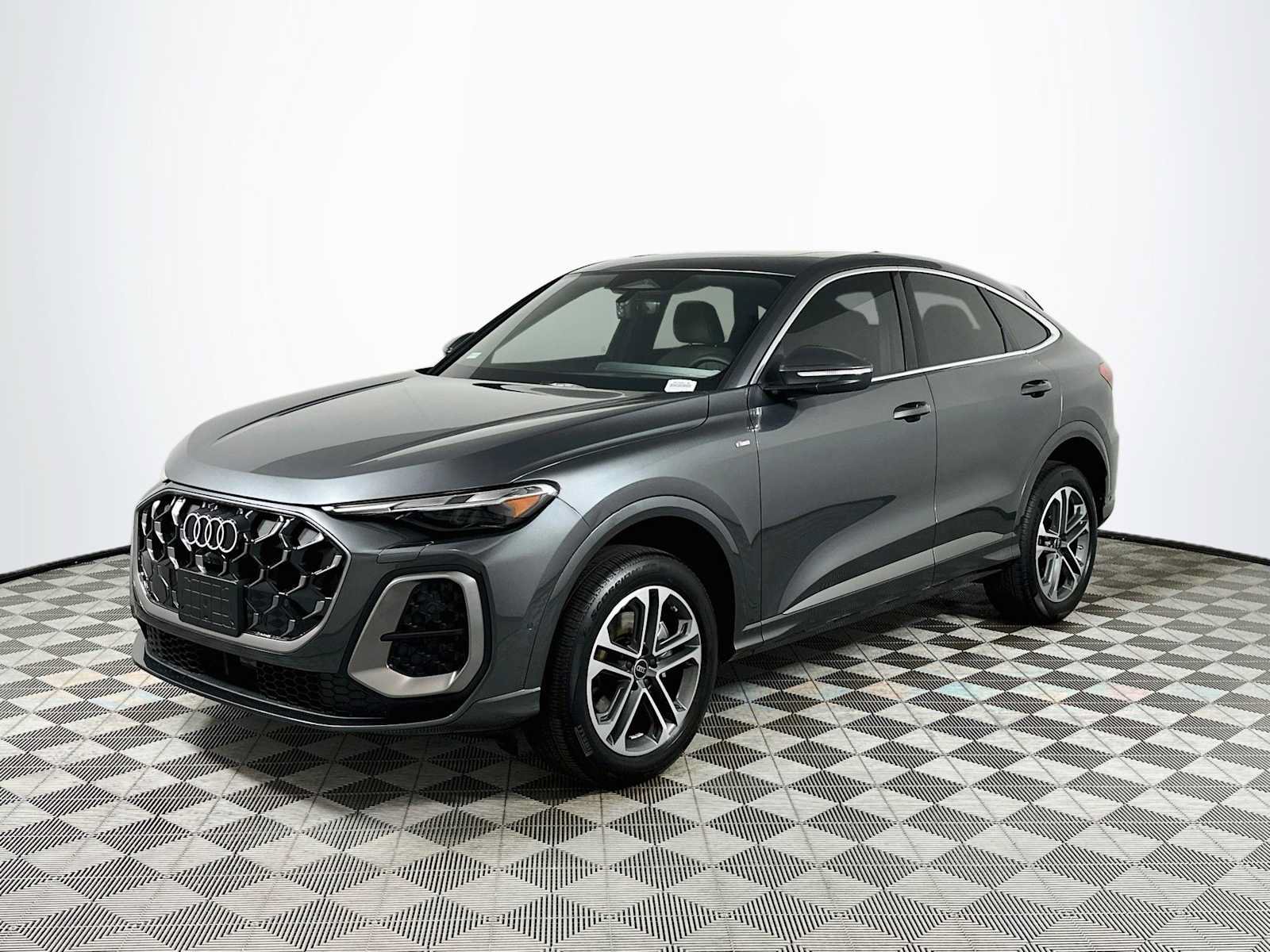 New 2026 Audi Q5 Premium AWD/4WD image 3