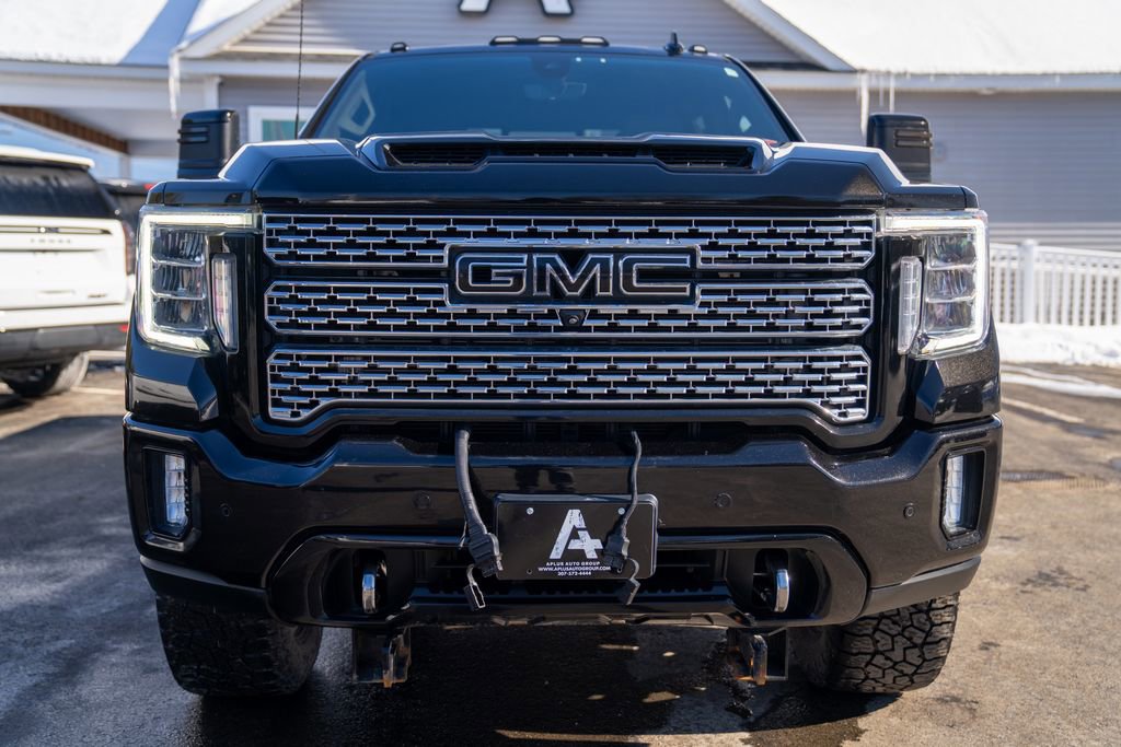 Used 2021 GMC Sierra 3500 Denali w/ Denali Black Diamond Edition image 10