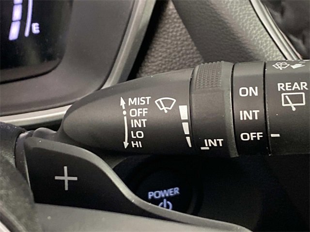Used 2024 Toyota Corolla Cross XSE image 18