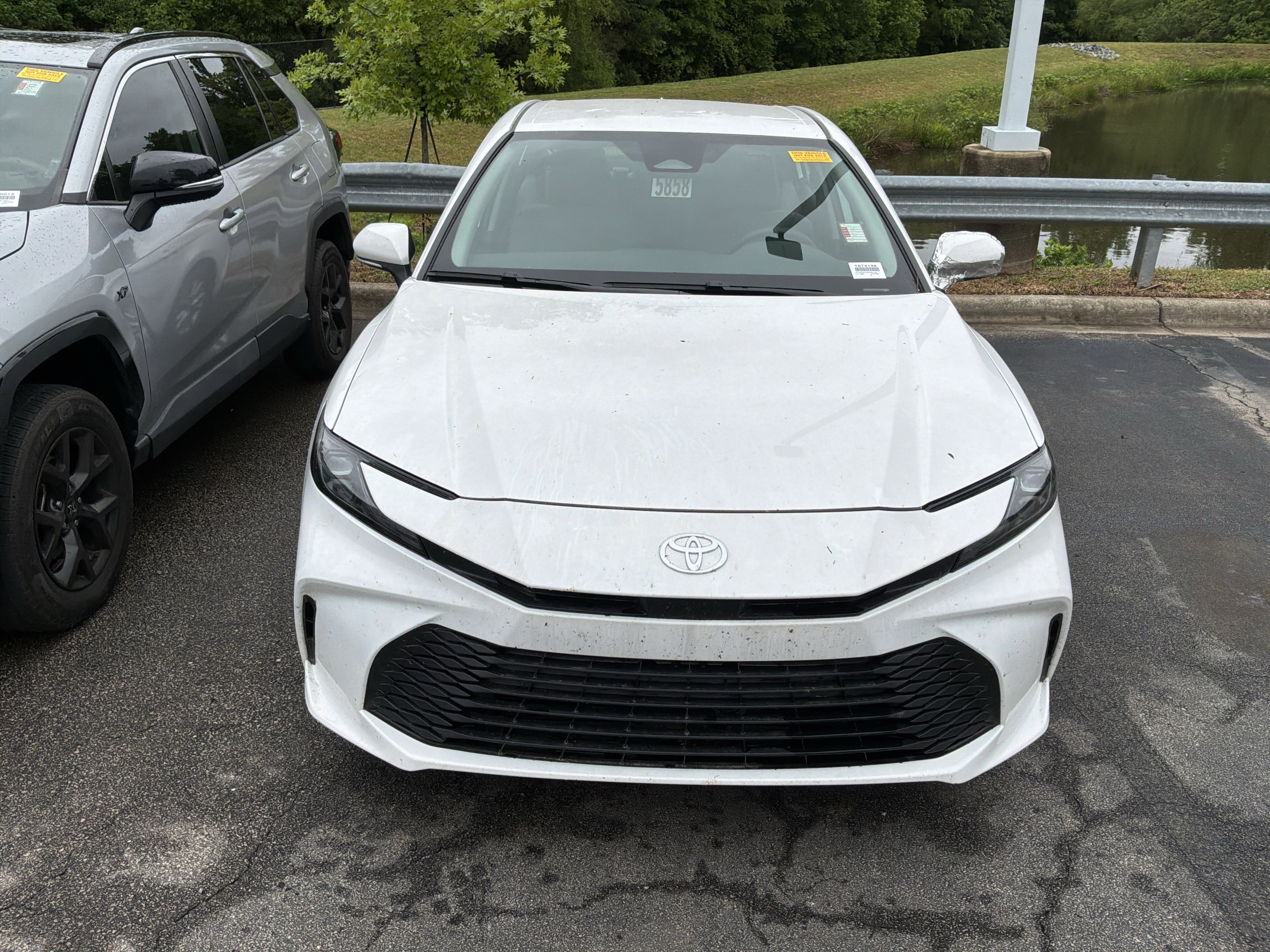 Used 2025 Toyota Camry LE FWD image 38