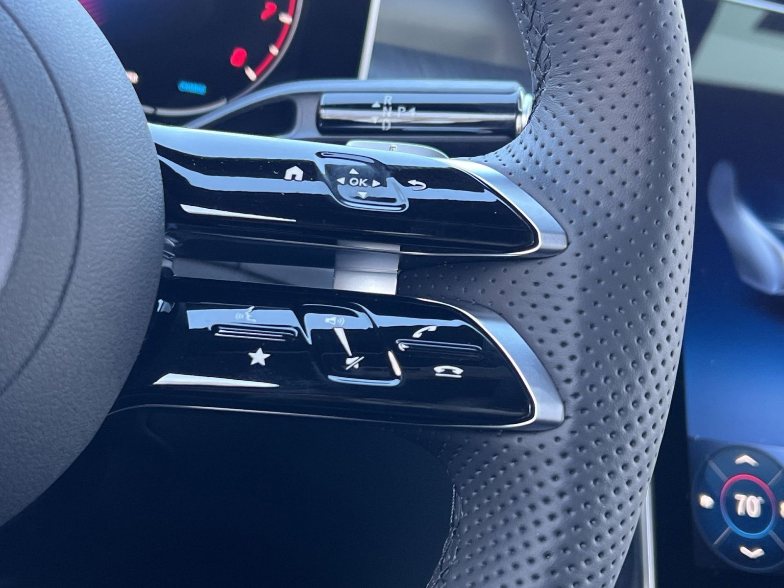 New 2026 Mercedes-Benz GLC 300 4MATIC image 29