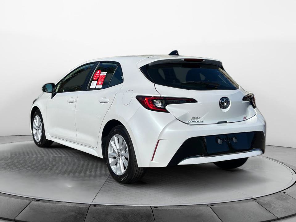 New 2027 Toyota Corolla SE w/ SE Premium Package FWD image 5