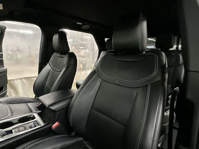 Used 2023 Ford Explorer ST w/ Equipment Group 401A AWD/4WD image 16