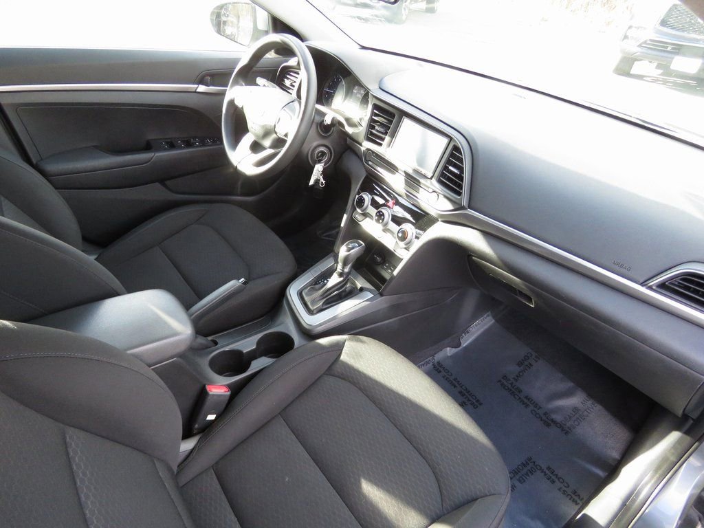 Used 2019 Hyundai Elantra SE w/ Cargo Package image 15