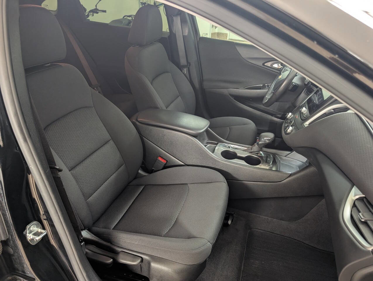 Used 2022 Chevrolet Malibu RS image 18