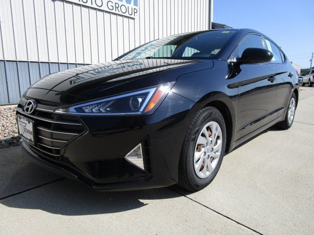 Used 2019 Hyundai Elantra SE w/ Cargo Package