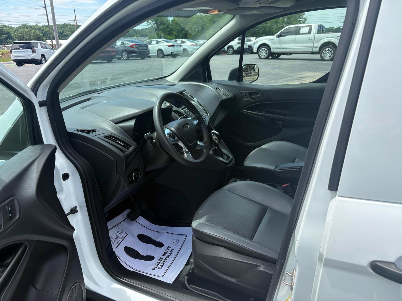 Used 2018 Ford Transit Connect XL FWD image 8