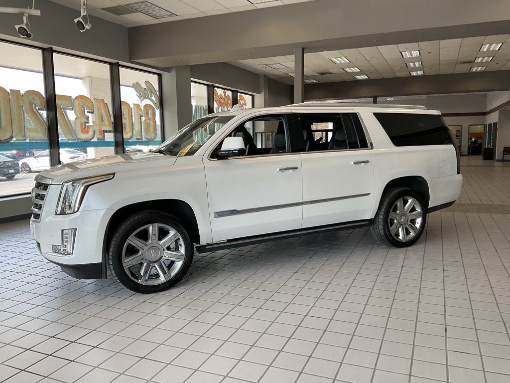 Used 2016 Cadillac Escalade ESV Premium image 3