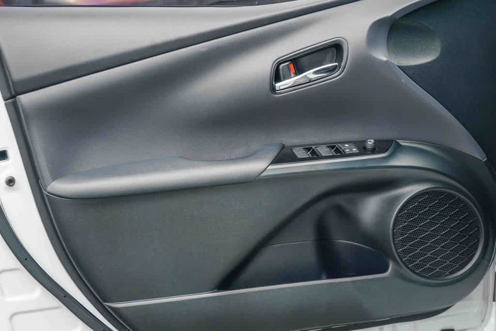 Used 2021 Toyota Prius Prime Limited w/ Carpet Mat Package (TMS) FWD image 18