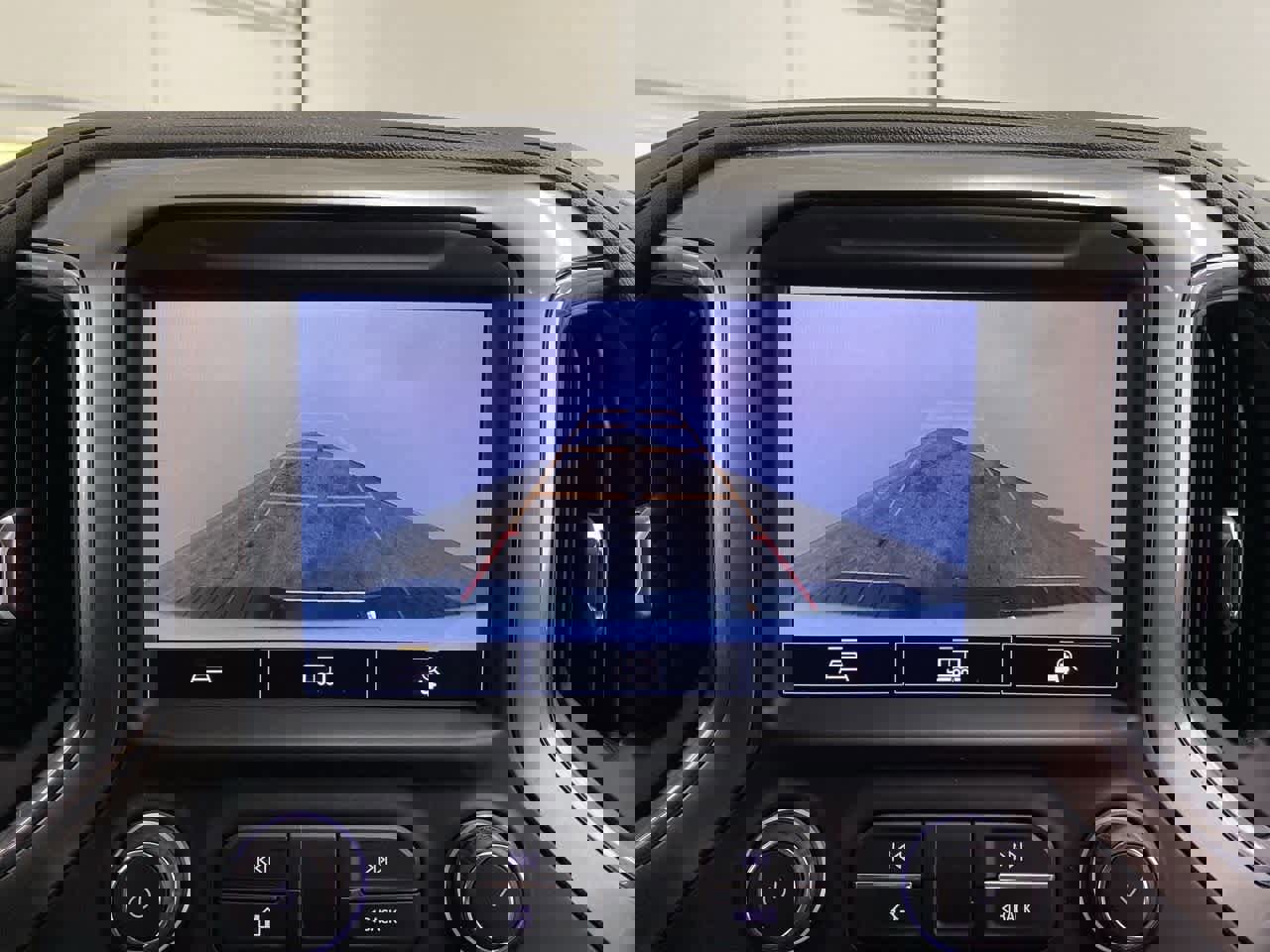 Used 2021 Chevrolet Silverado 2500 LTZ w/ LTZ Convenience Package image 25