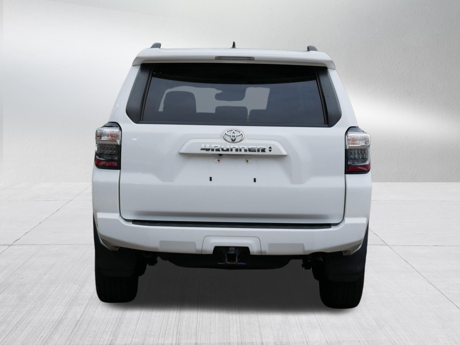 Used 2023 Toyota 4Runner SR5 AWD/4WD image 6