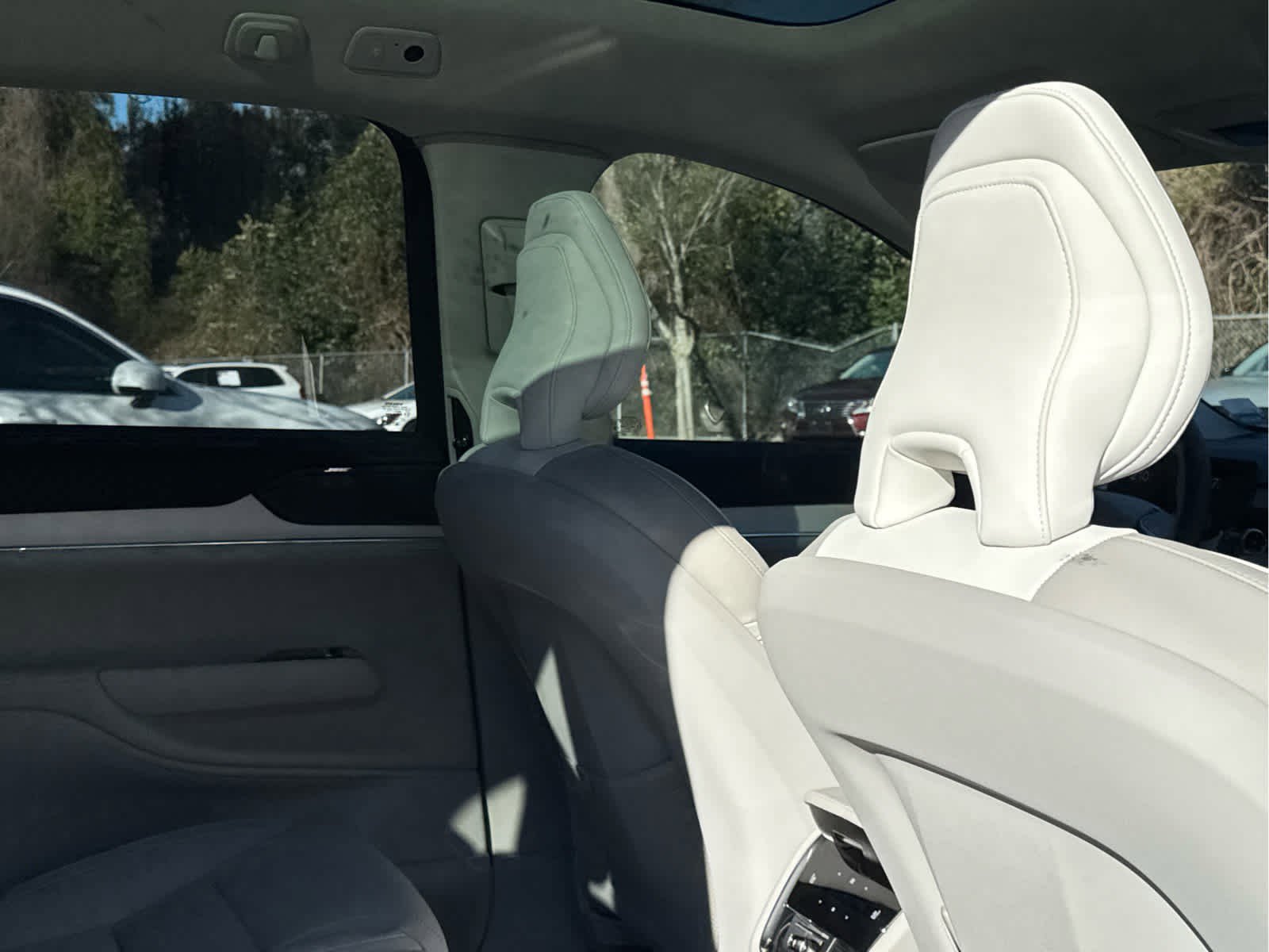 Certified 2025 Volvo EX90 Ultra image 15